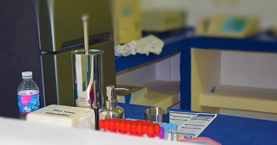 Laboratorio y Análisis Clínicos
